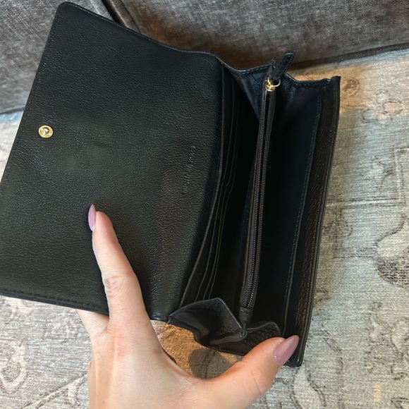 MK Large Wallet - Picture 2 of 2
